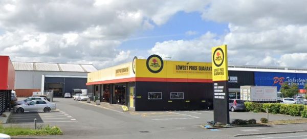 Tonys Tyres Service | New Zealand. [2021] TYRE SHOP